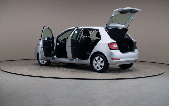 Skoda Fabia cena 45899 przebieg: 82836, rok produkcji 2021 z Grójec małe 137